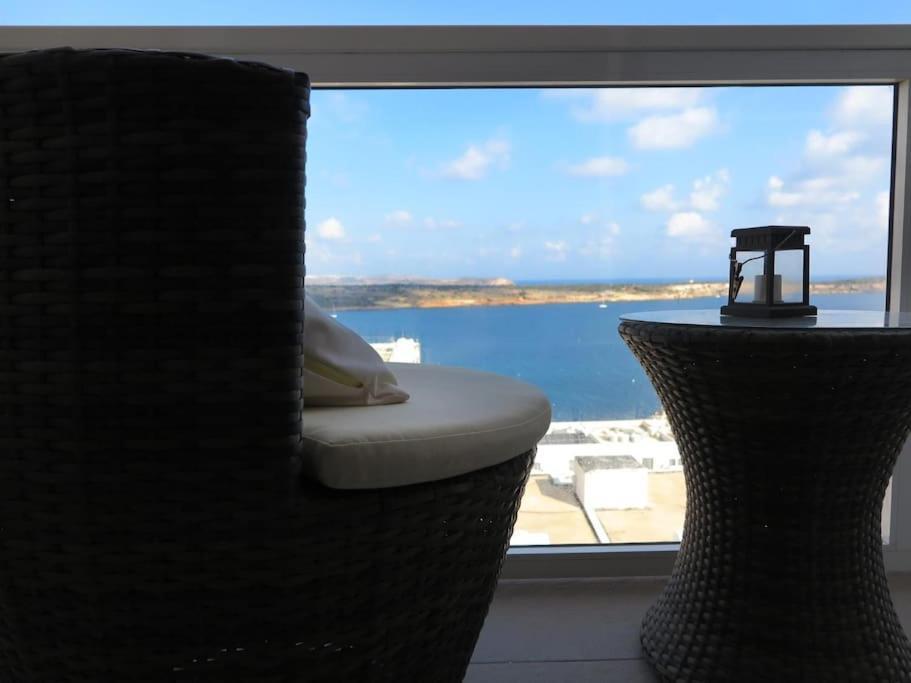 Seaside Serenity: Mellieha Gem Esterno foto